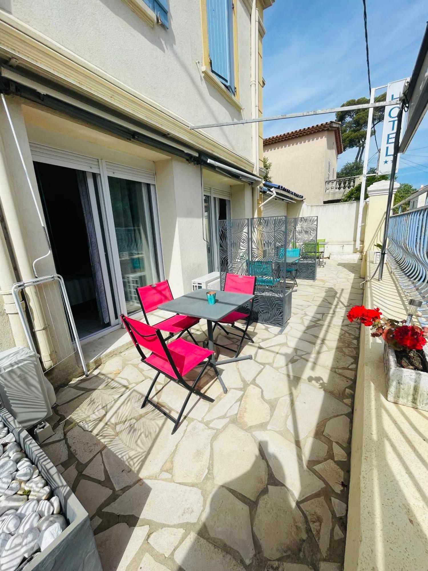 Hotel L'Escale Au Soleil 생타굴프 외부 사진