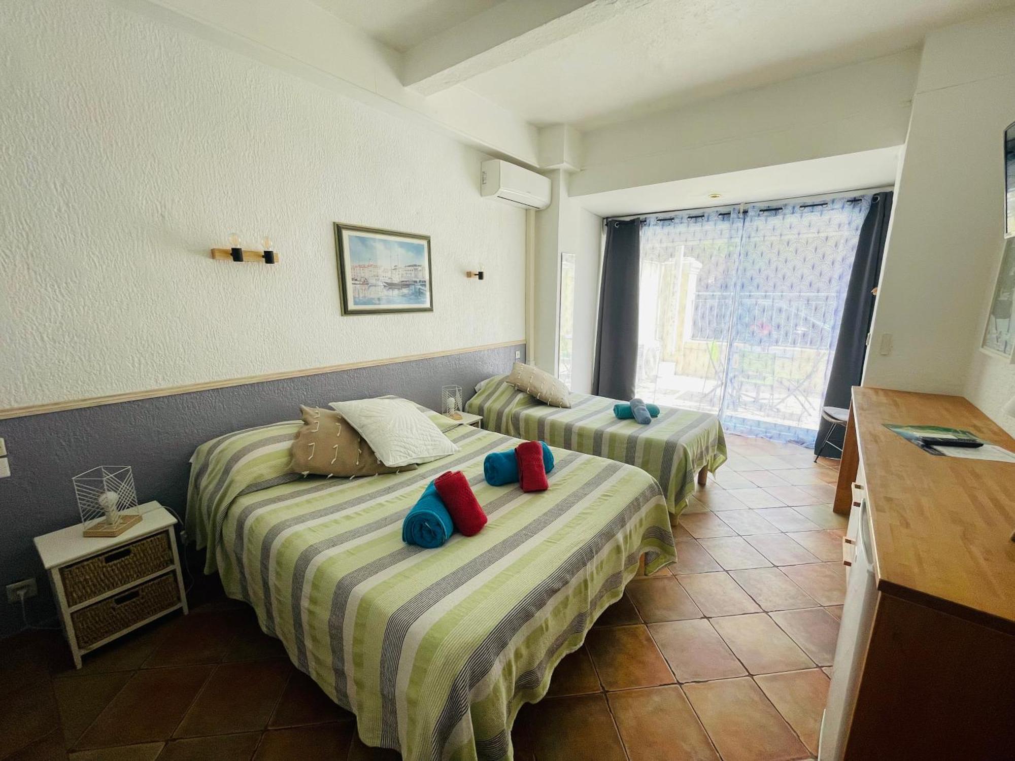 Hotel L'Escale Au Soleil 생타굴프 외부 사진