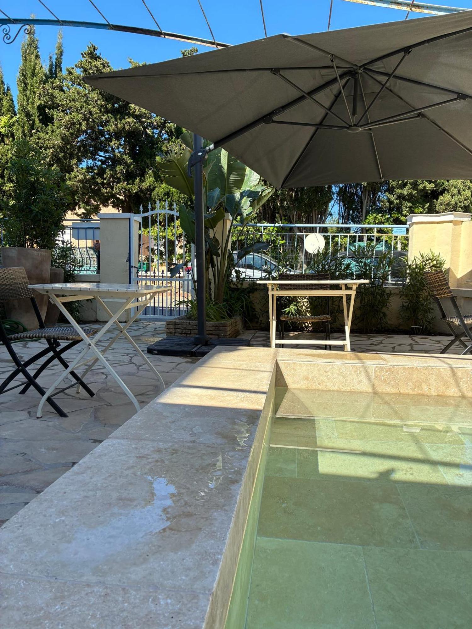 Hotel L'Escale Au Soleil 생타굴프 외부 사진