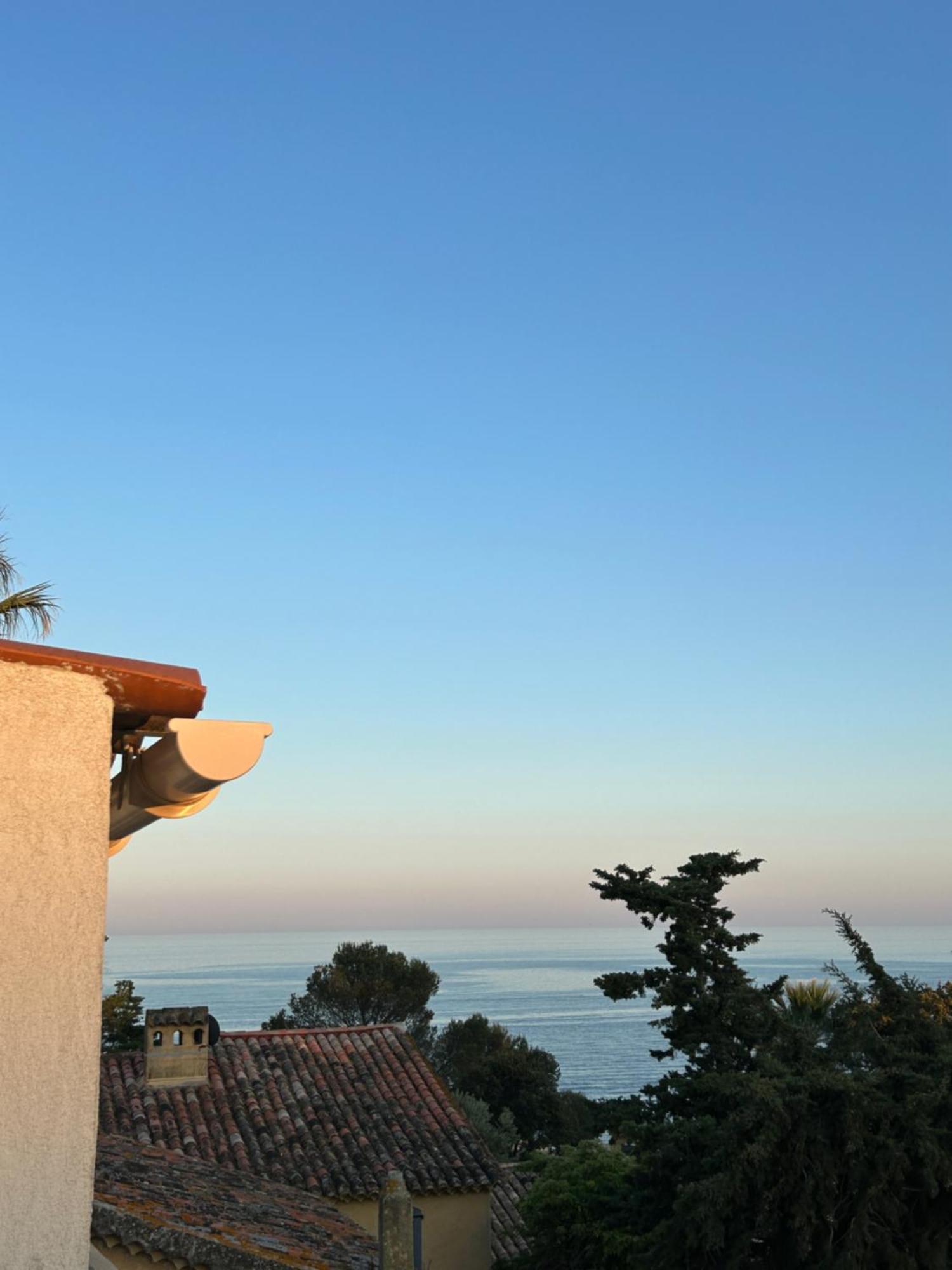 Hotel L'Escale Au Soleil 생타굴프 외부 사진
